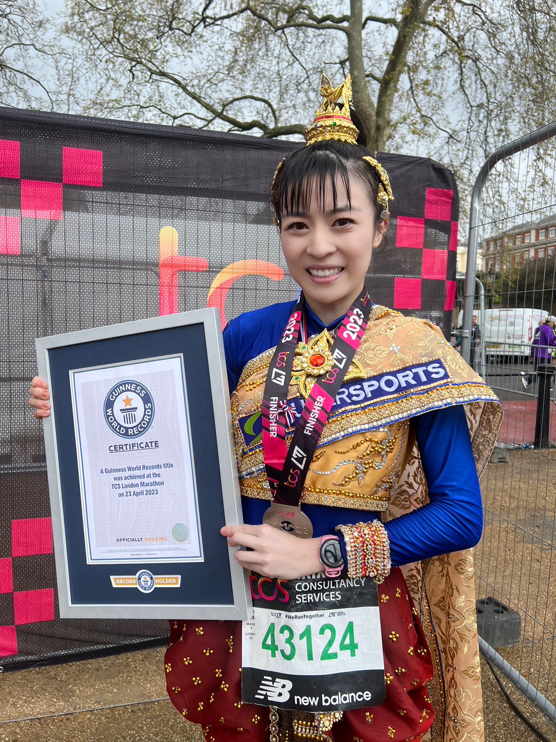 ขอแสดงความยินดีกับ หมอมิยู นักวิ่งหญิงคนแรกที่ใส่ชุดไทยวิ่งมาราธอนได้เร็วที่สุดในโลก