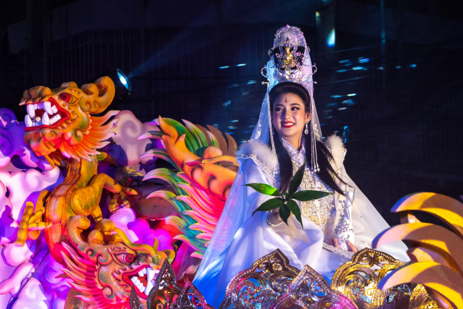 เฮง ๆ ปัง ๆ เฉลิมฉลองรับตรุษจีนปีมังกร - in love ในเดือนแห่งความรัก