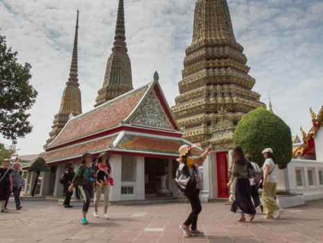 [Photos] Tourists are out and about in Bangkok as usual