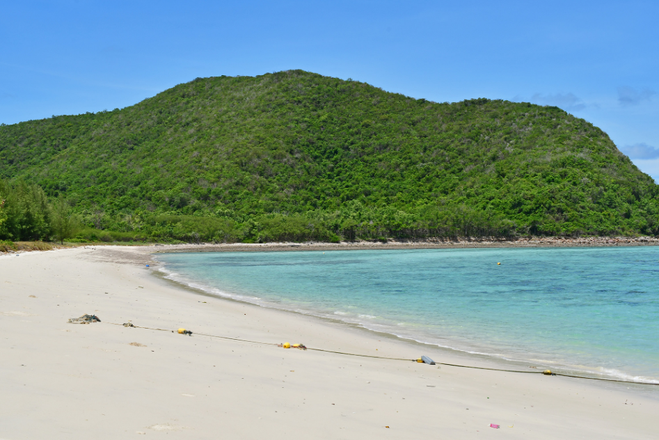 Big, blue and Beautiful "Samae San Island" Sattahip