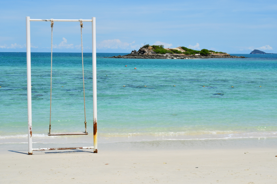 Big, blue and Beautiful "Samae San Island" Sattahip