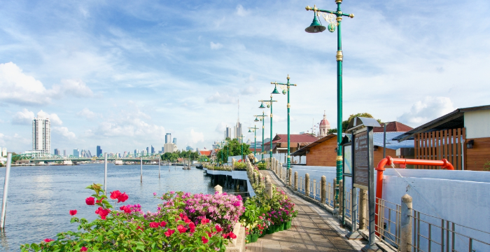 1 Day trip boat journey in Bangkok. Enjoy a Great Time alongside the River with Bangkok’s Boat Service