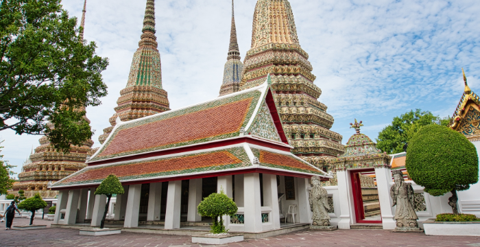 1 Day trip boat journey in Bangkok. Enjoy a Great Time alongside the River with Bangkok’s Boat Service