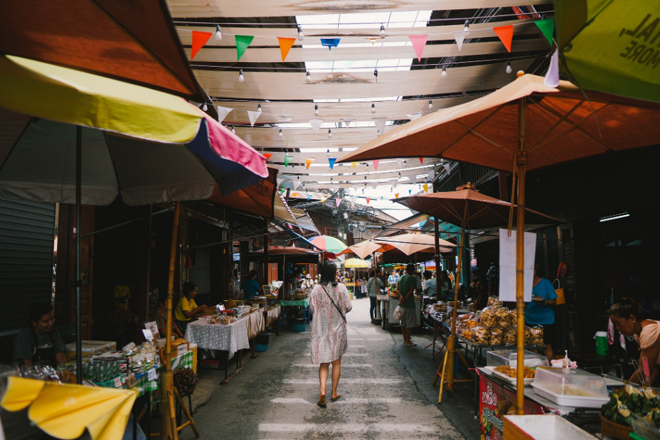 Mae Nam Chan (Chanthaburi River): Be a part of the close to nature lifestyle alongside the river.