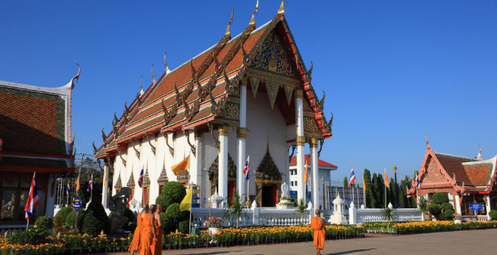 10 THINGS TO DO IN PHICHIT